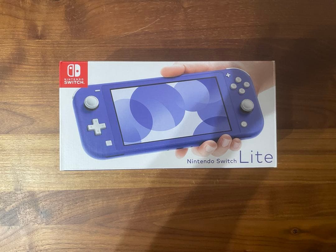 ほぼ未使用　Nintendo switch lite