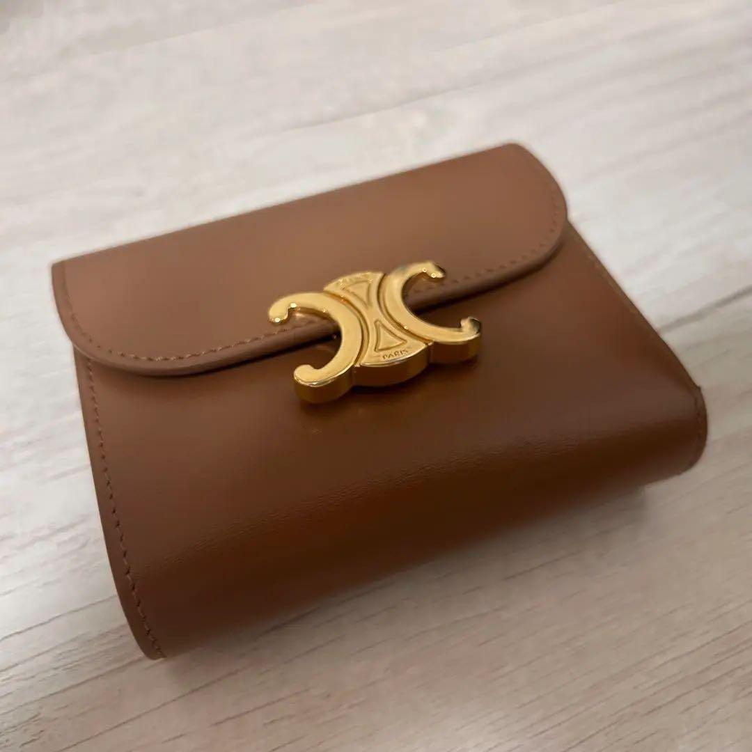 セリーヌ　折りたたみ　財布　ブラウン