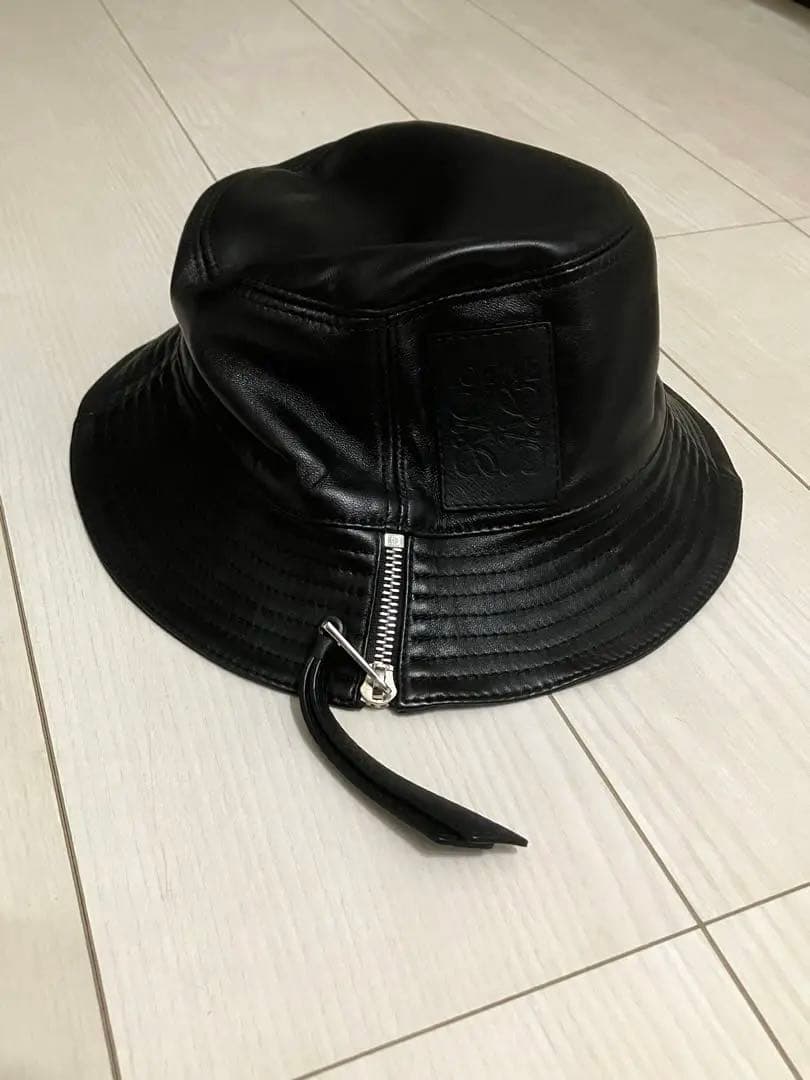 LOEWE ロエベ　レザー バケットハット 57
