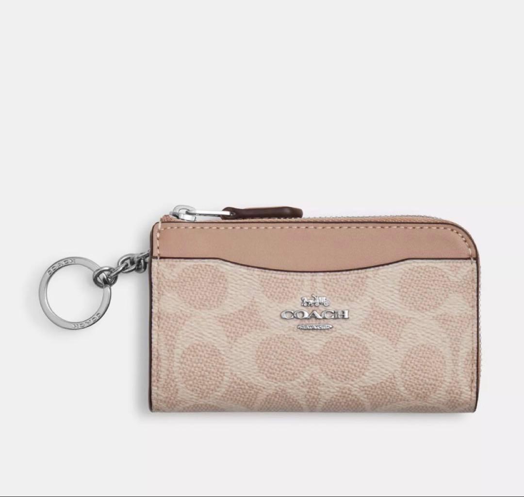 COACH キーケース CW427 SVPWH ベージュ
