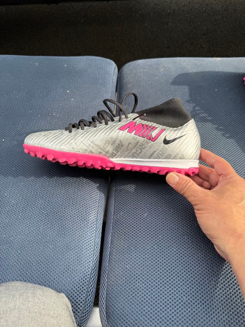 Nike Mercurial シルバー/ピンク 人工芝用シューズ