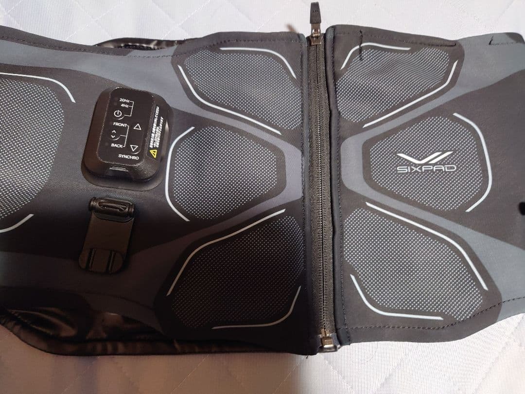 シックスパッドCore Belt 2 EMSトレーニングベルト　Lサイズ