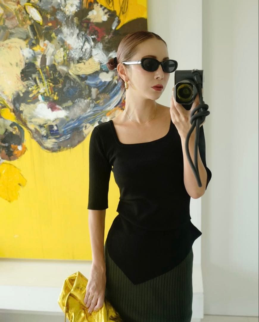 トップス OMMO ASYMME TUCK HALF SLEEVE TOP