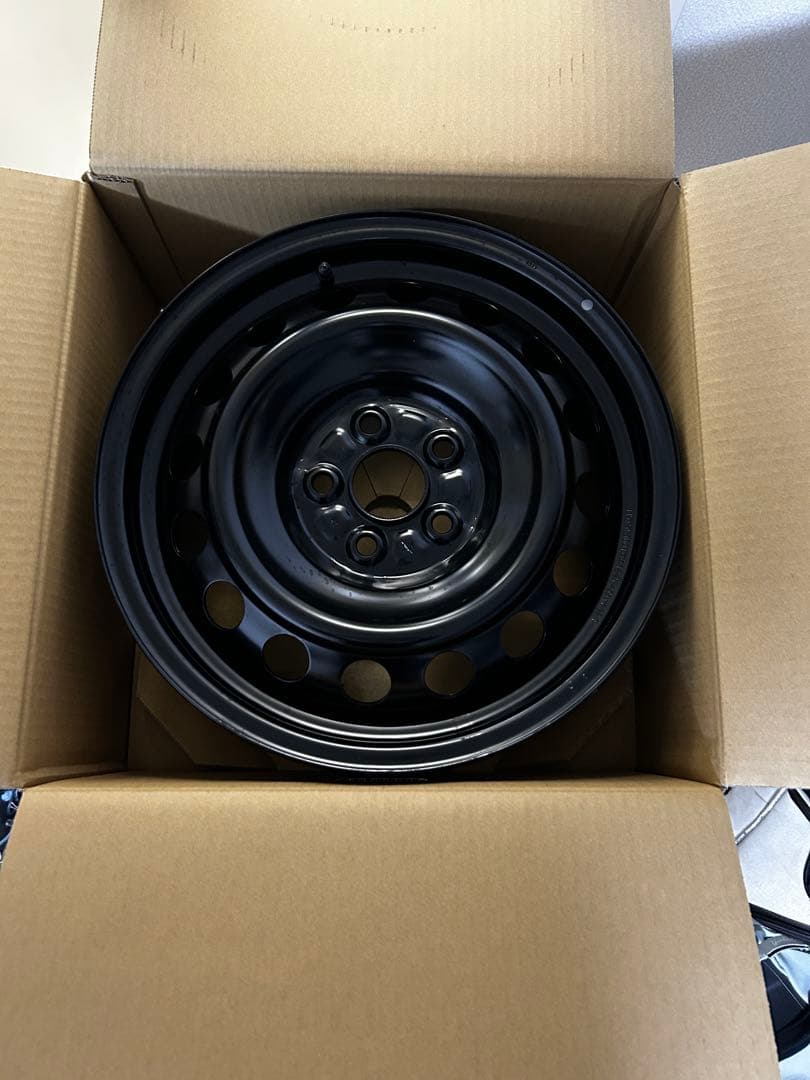 15インチ スチールホイール ブラック送料込み