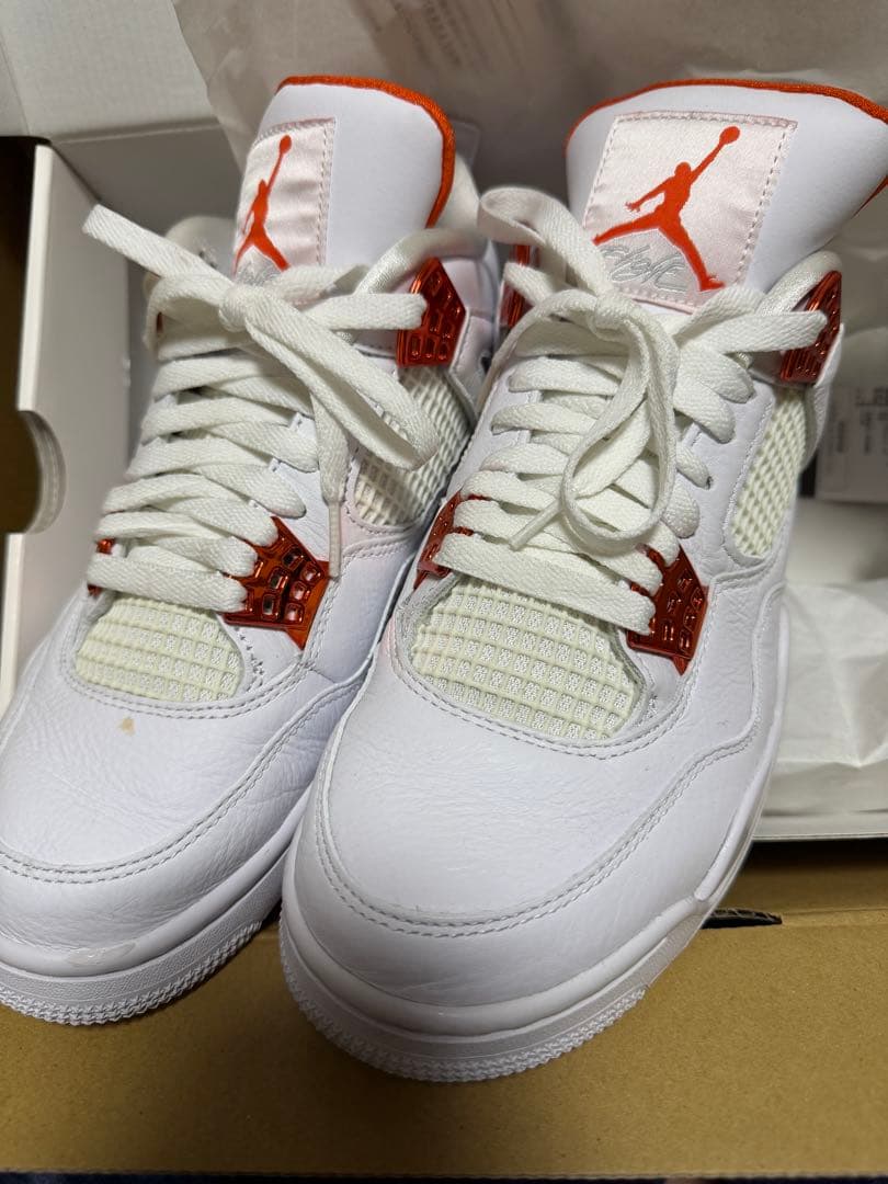 ナイキ NIKE エアジョーダン4 AJ4 ホワイト×オレンジ