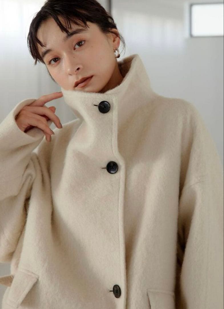 EMMEL REFINES スタンド シャギー ショートコート