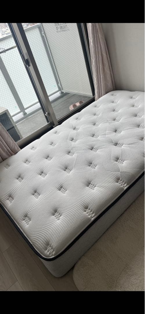 値下げ⭐️シーリーイルマーレオ-センティックマットレス、セミダブル