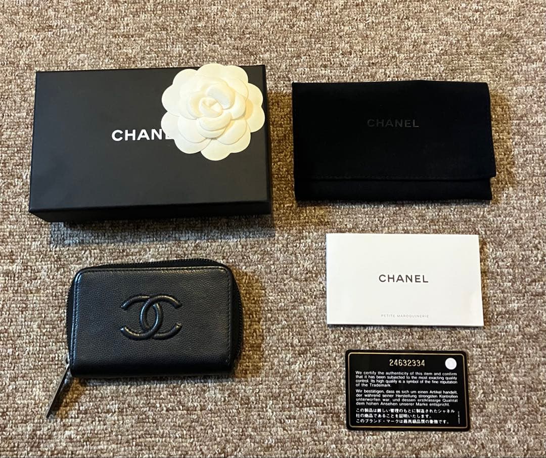 シャネル　復刻　ケース　ブラック　黒