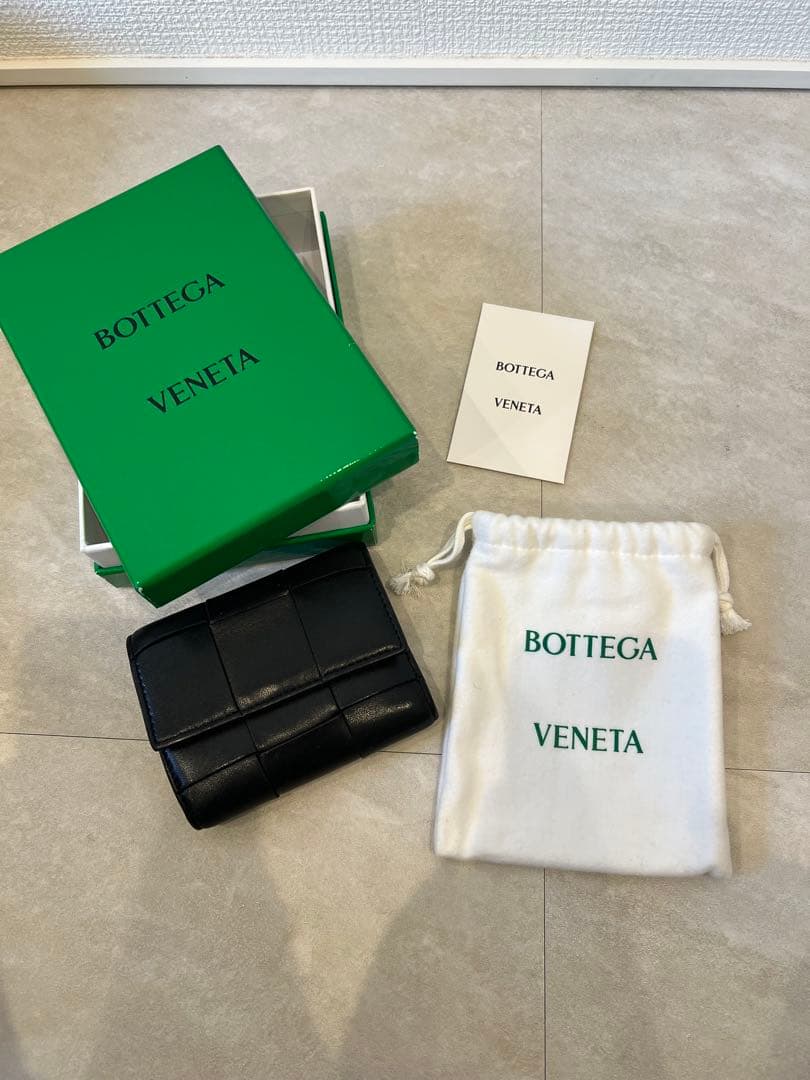 ボッテガ　コンパクト　ウォレット　BOTTEGA VENETA 三つ折財布 美品