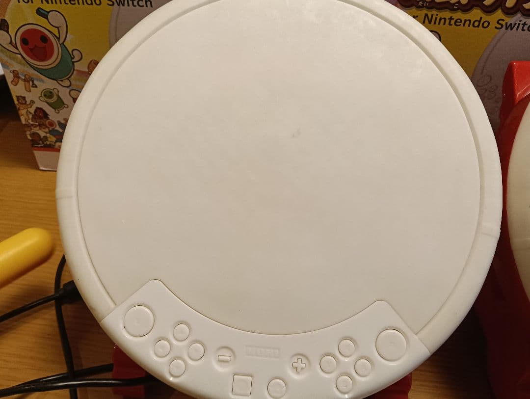 太鼓の達人 ソフトとホリ製のタタコン2台です