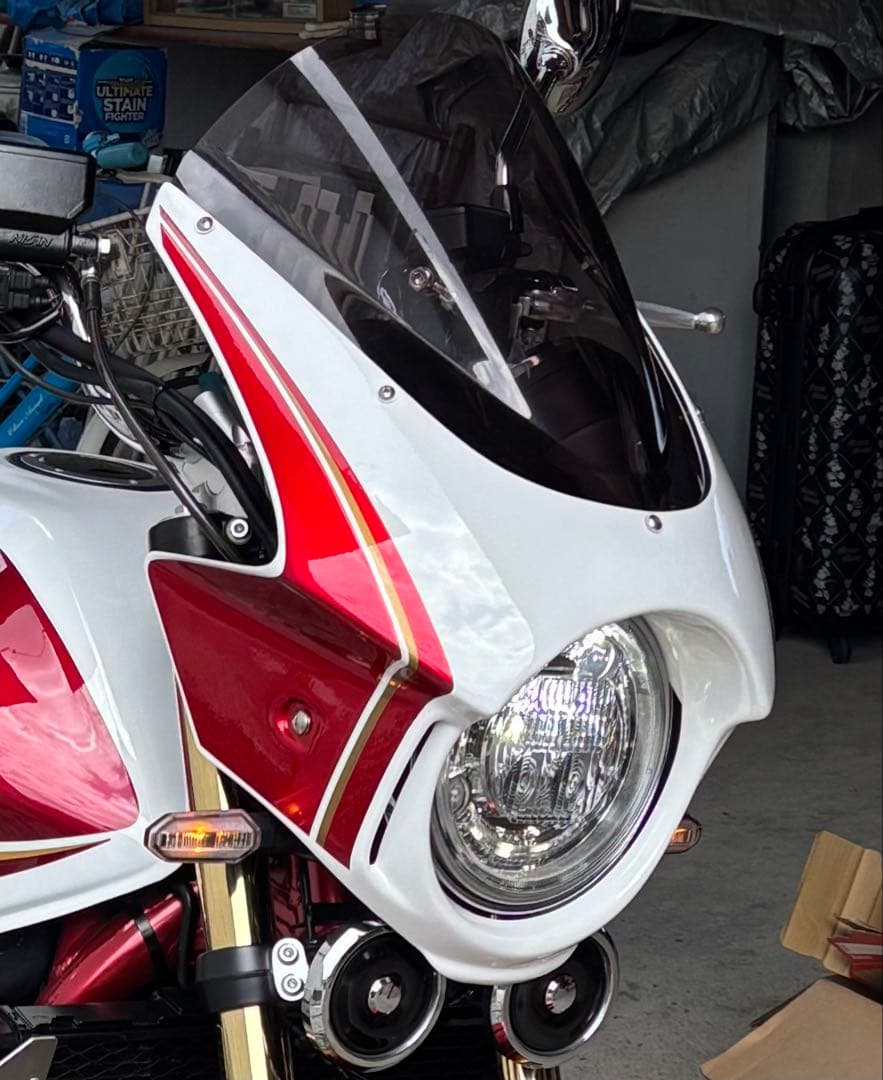 フォルスデザイン　ビキニカウル　cb1300sf