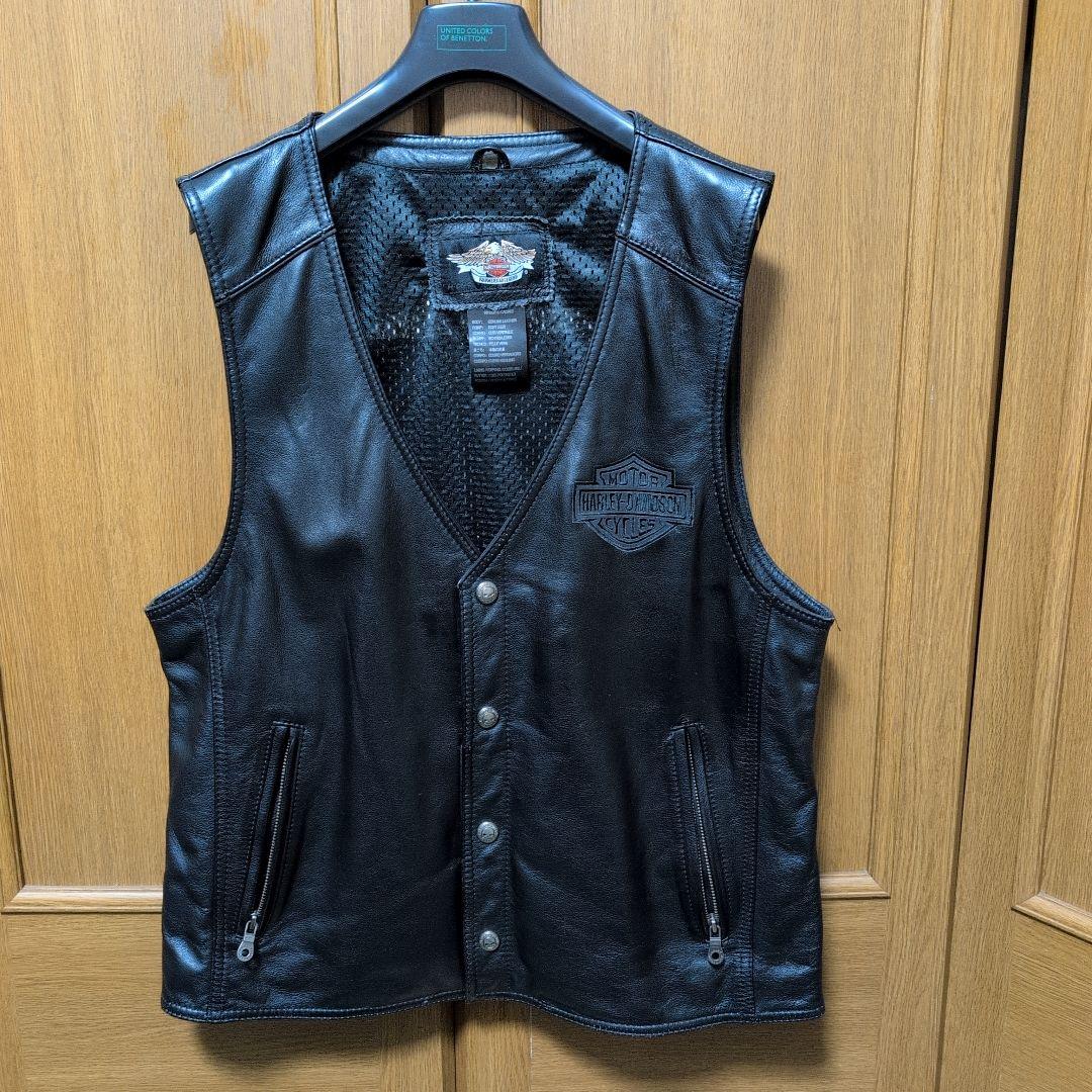 Harley-Davidson 本革 ノースリーブベスト。