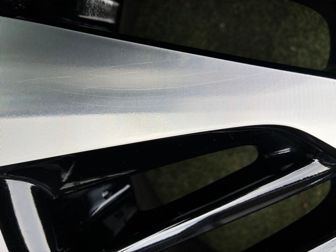 トヨタ　アルファード30 18インチアルミホイール