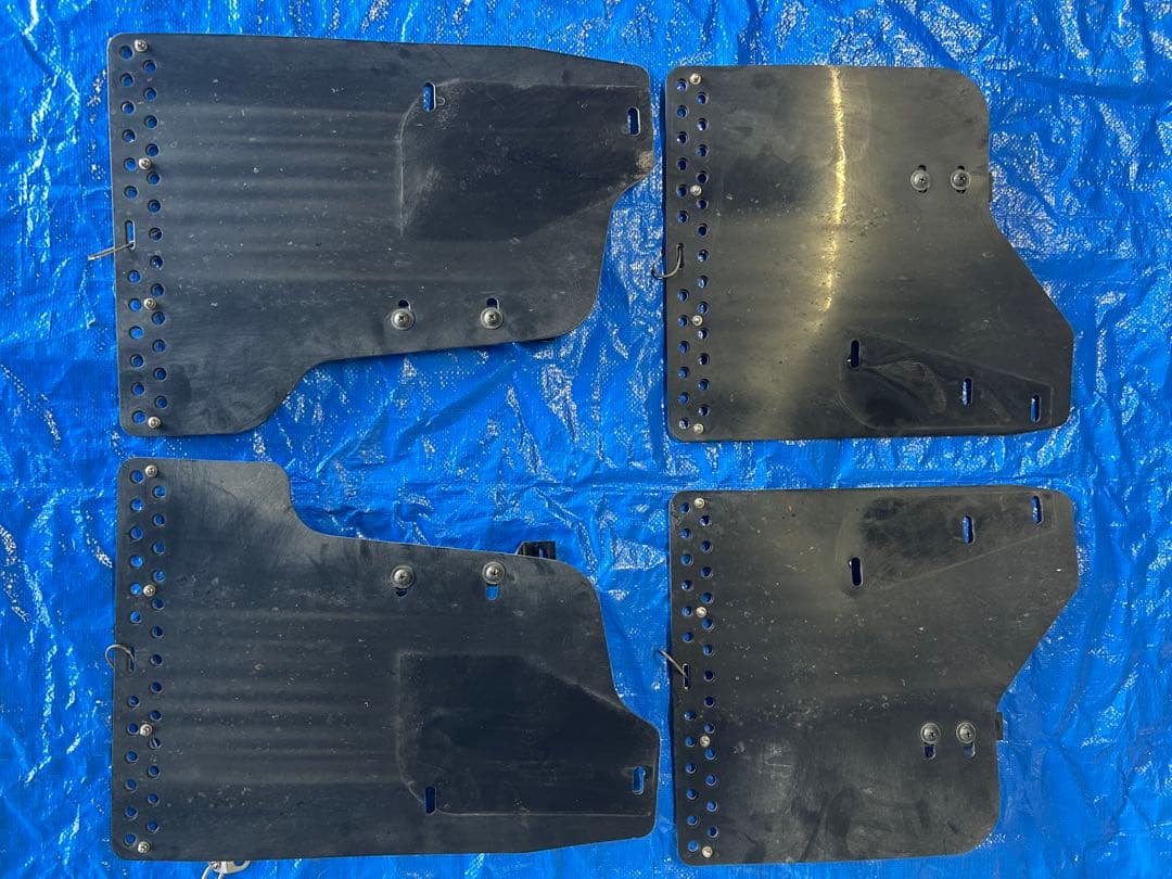 ランドクルーザープラド　150系 マッドガード