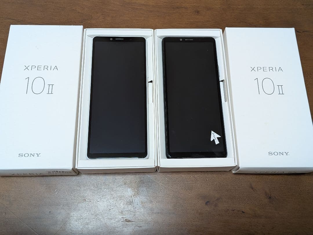 SONY Xperia 10 II（ホワイト／ブラック 2台セット）箱あり・美品