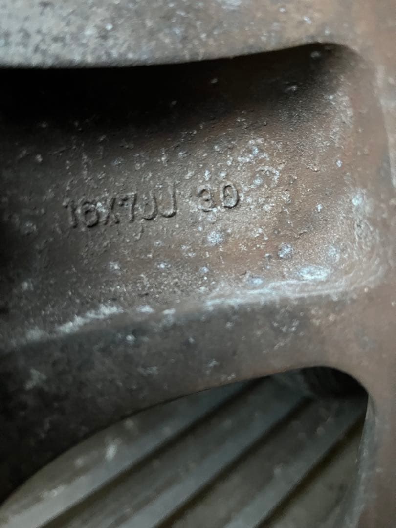 希少 日産純正 16インチ 6H 139.7ホイールＤ21トラック