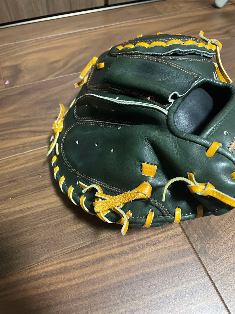 『激レア』 グローバルエイト　 軟式キャッチャーミットオーダー阿部慎之助モデル