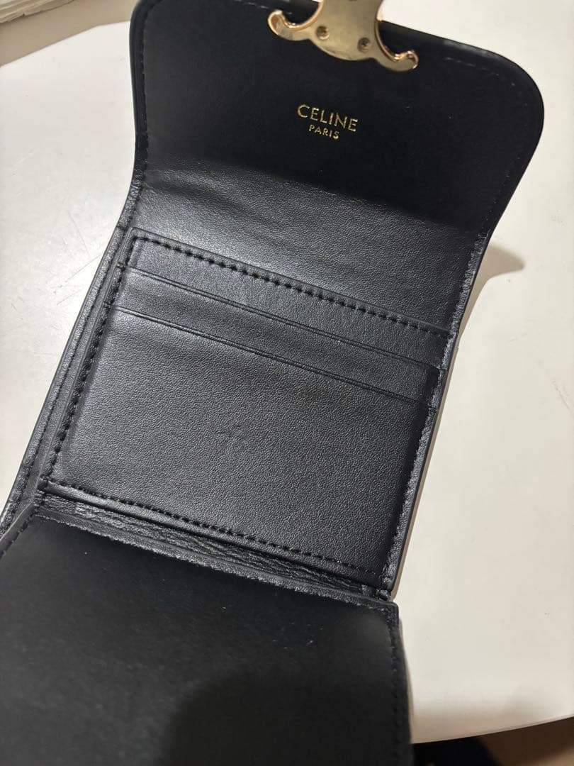 CELINE 三つ折財布