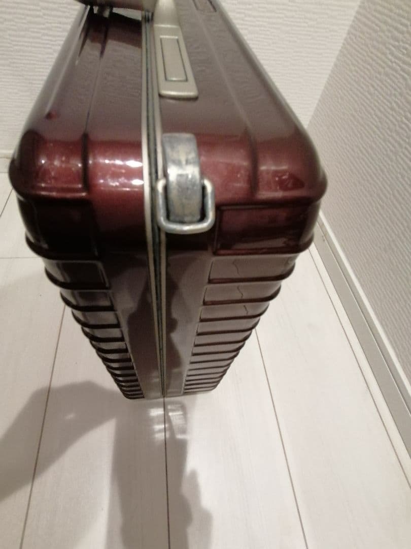 【美品☆RIMOWA アタッシュケース Limbo カラモナレッド】