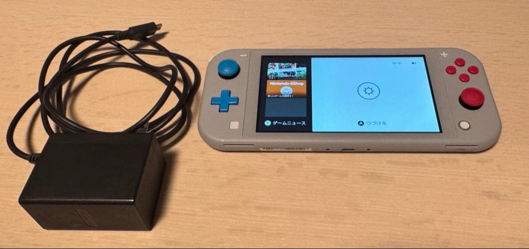 ★美品★Nintendo Switch Lite★ポケモン　ザシアン　ザマゼンタ