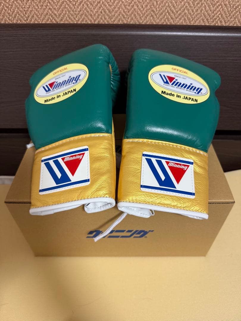 ウイニング winning ボクシンググローブ 8オンス 紐式 緑／金