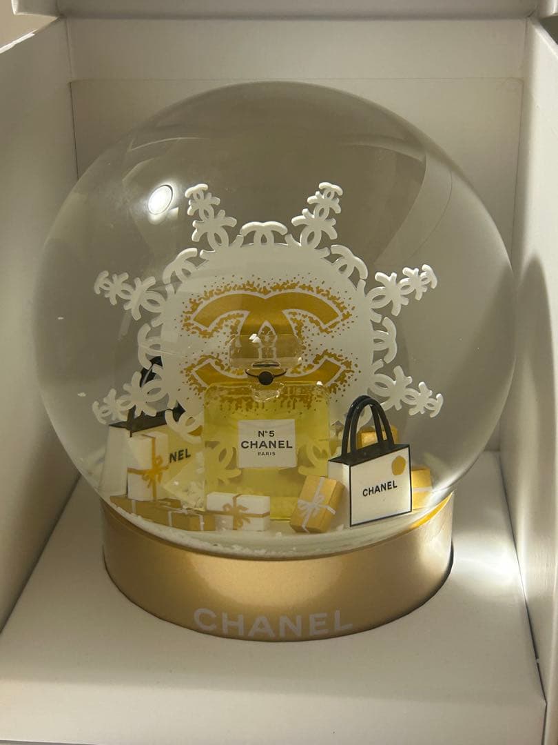 ⭐*︎様 シャネル　スノードーム　2024ホリデー　ノベルティ