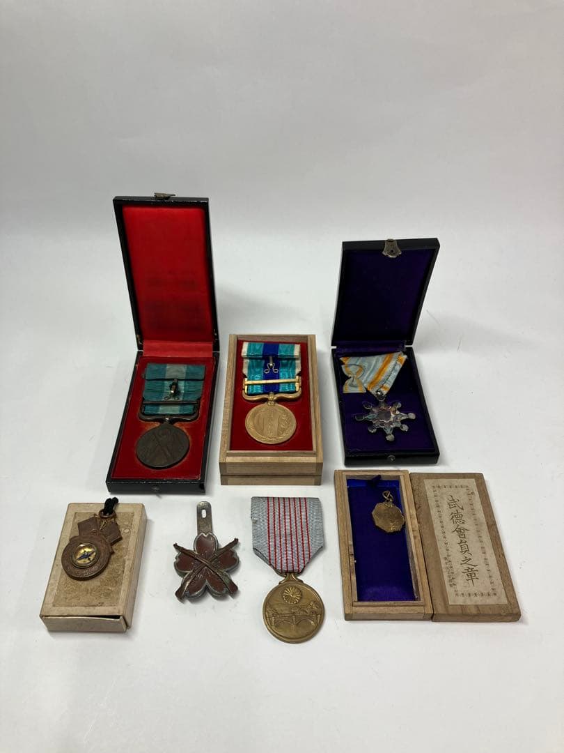 勲章・記章・徽章 まとめセット（小銃射撃兵徽章など）射撃 徽章