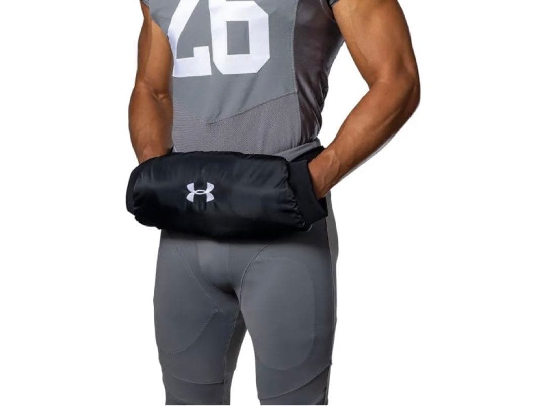 Under Armour フットボールハンドウォーマー 防水 調節可能　値下げ⭕️