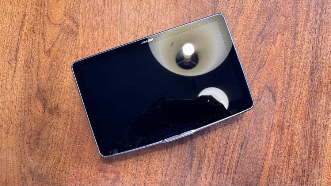 ALPINE DAF11Z カーナビ 大画面タッチパネル