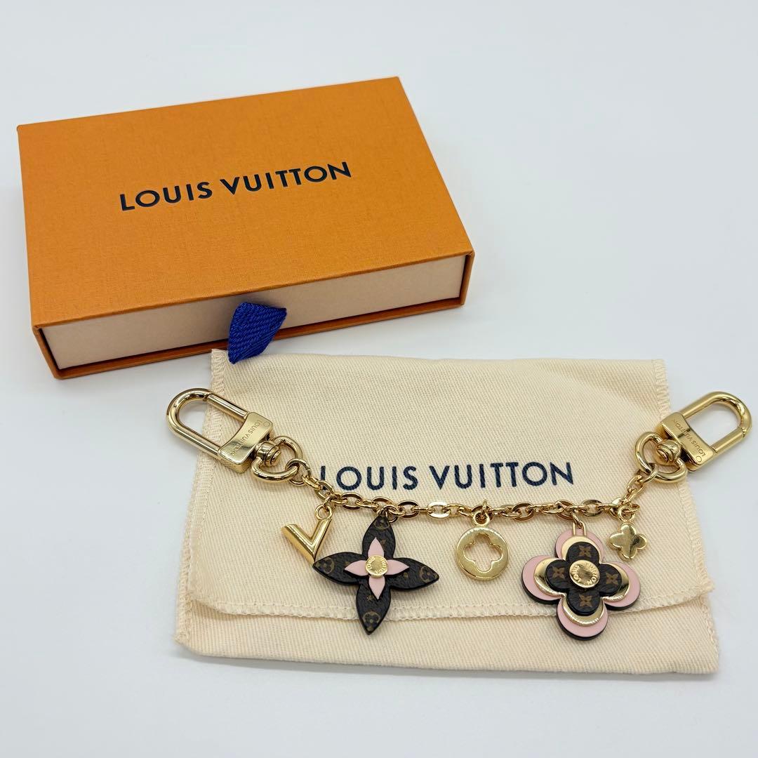 新品 ルイヴィトン チャーム M01414 チェーン・ブルーミングフラワー
