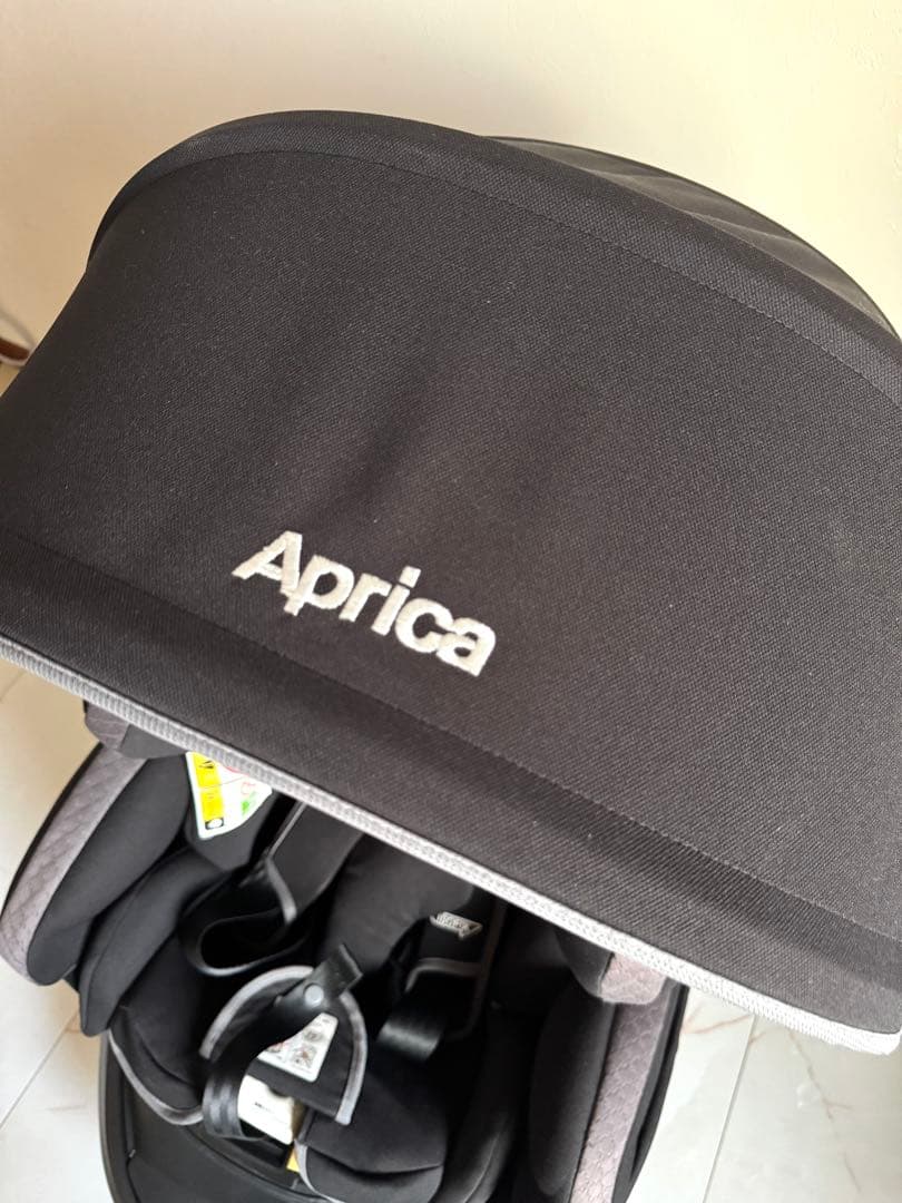 アップリカ フラディアグロウ ISOFIX 360° セーフティー AB