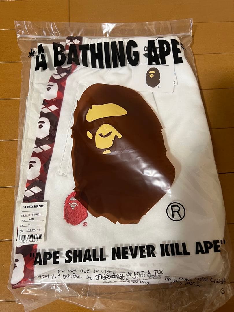 ape arena コラボ　ハーフパンツ ホワイト　XL