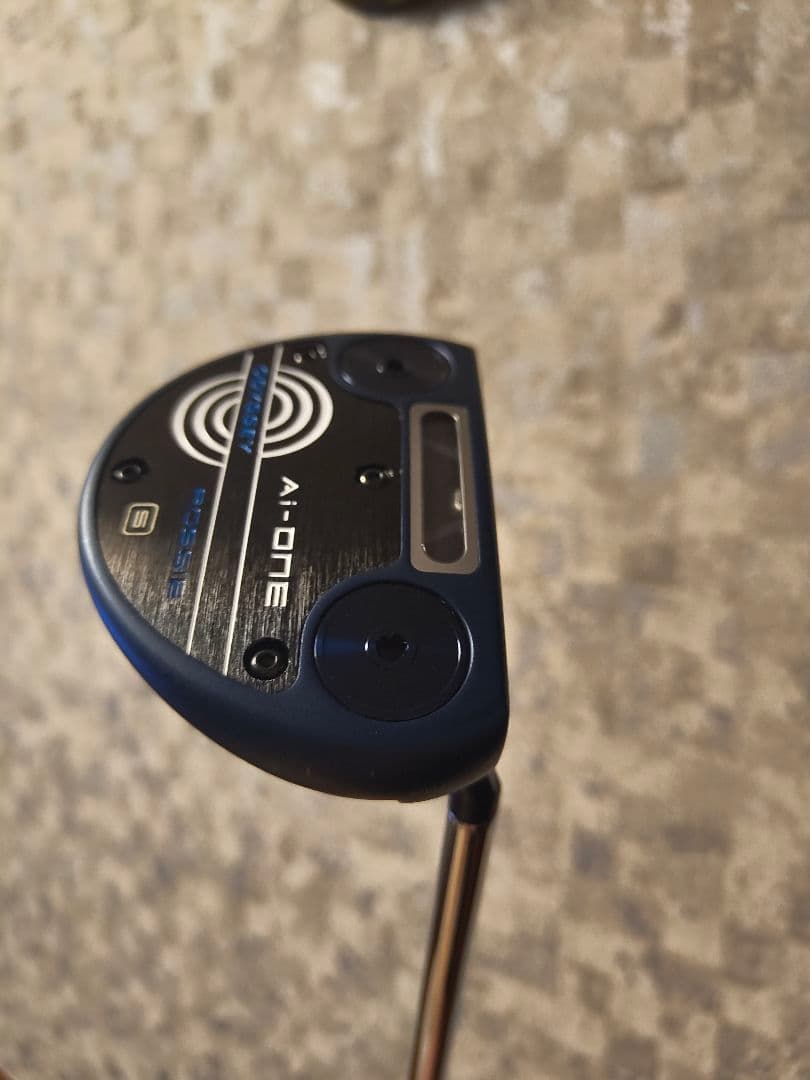 オデッセイ エーアイ ワン Ai-ONE パター 日本仕様　ROSSIE S