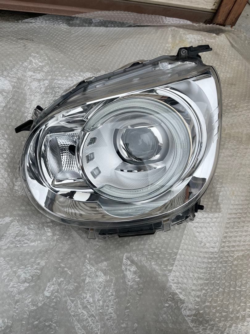 LA800S ムーヴキャンバス　ヘッドライト　左