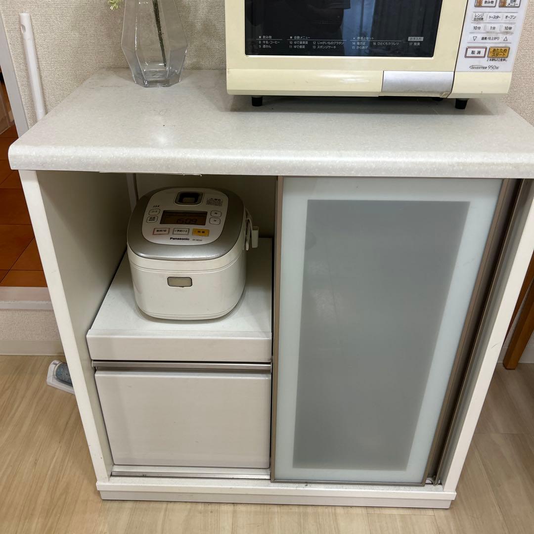 ニトリレンジボード食器棚