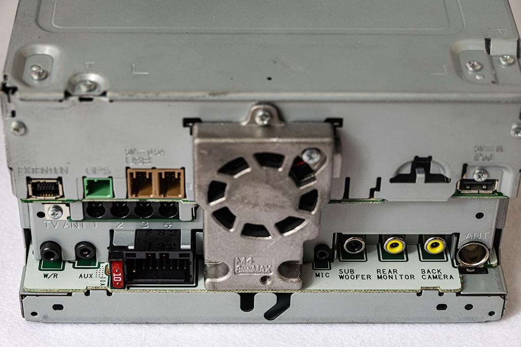 Pioneer AVIC-RZ900-R カーナビ