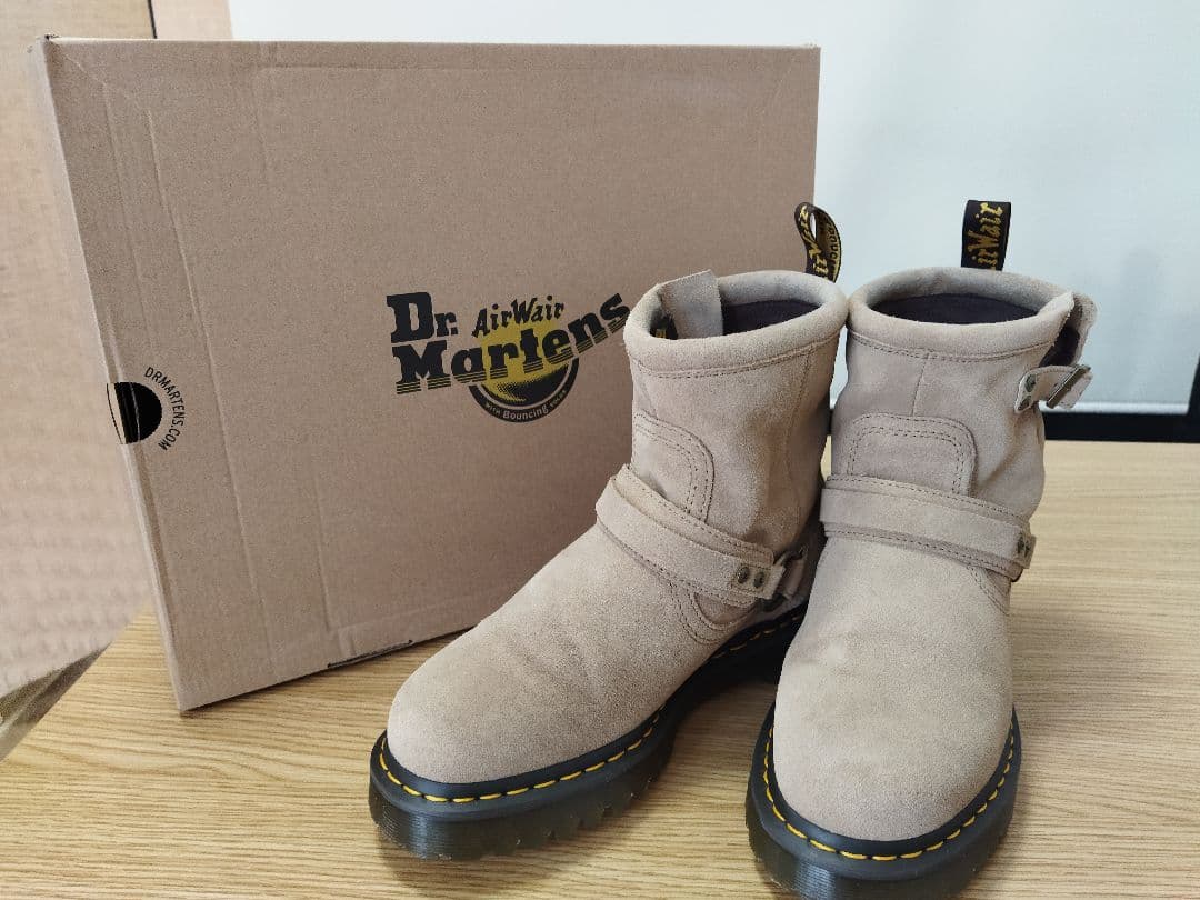 紺*野様 Dr. Martens ベージュ スエード ワークブーツ　アンクルブー