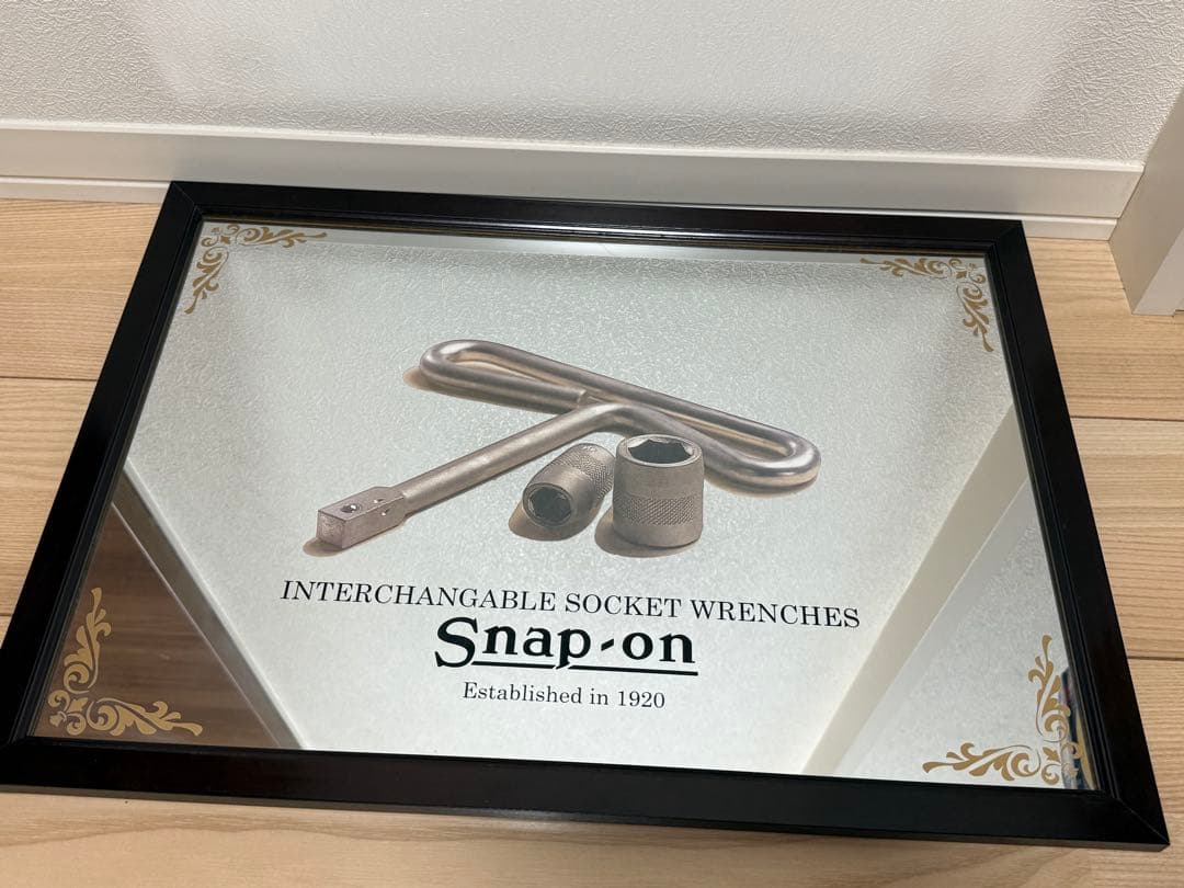 Snap-on 壁掛け鏡　ウォールミラー