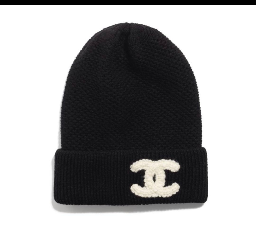 CHANEL 大人気　入荷困難　ニット帽　ブラック　ホリデーラッピング
