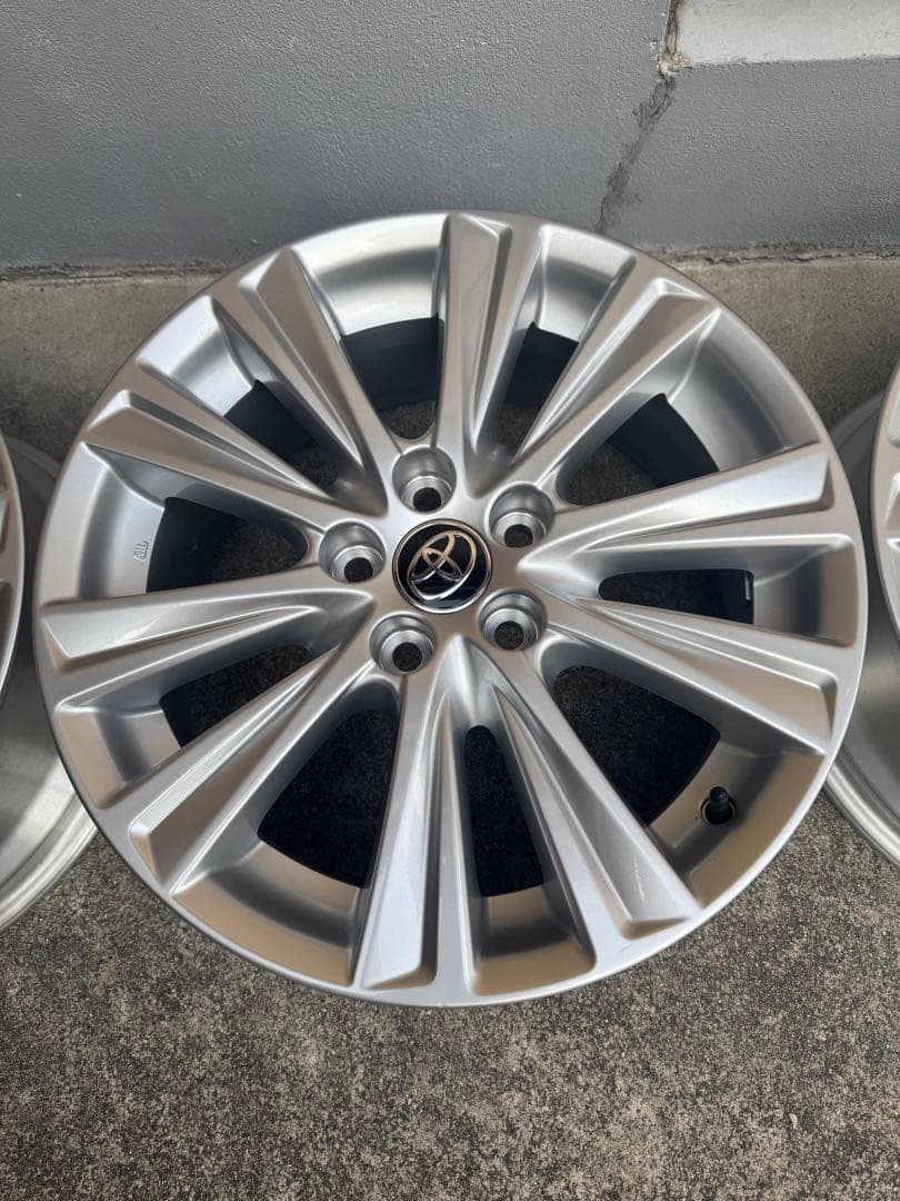 caz 新車外し　トヨタ30系 アルファード ヴェルファイア純正１８インチ