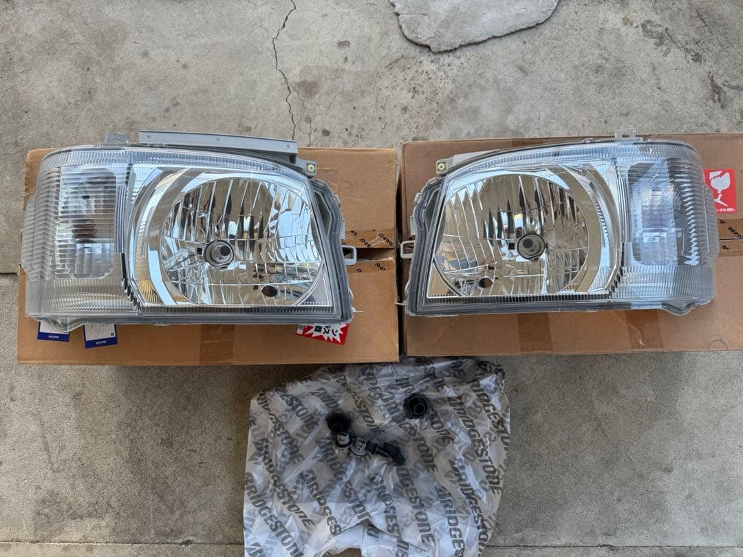 DEPO正規品 トヨタ ハイエース 200系 1型 2型 純正タイプ