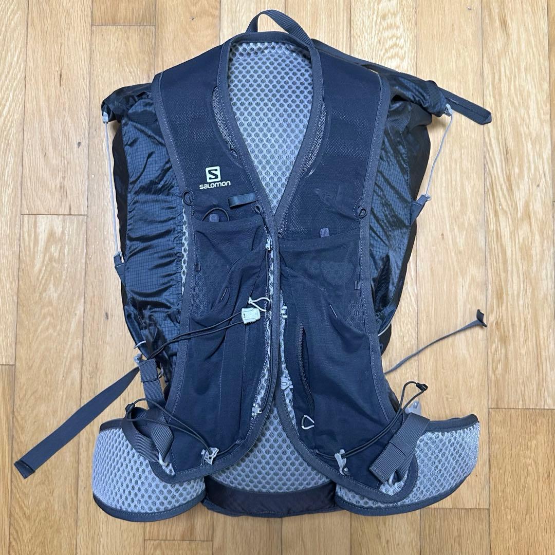 ✨ Salomon XA 35 バックパック 35L グレー