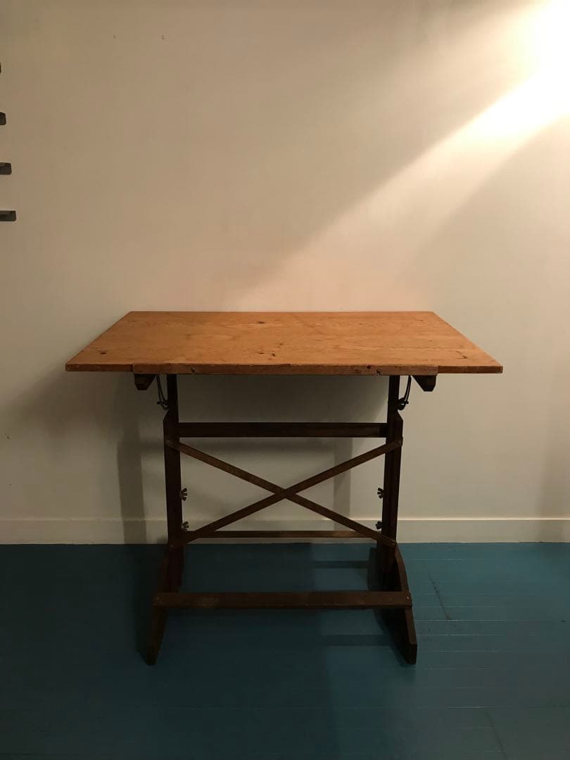 アメリカヴィンテージ木製ドラフティングテーブル　アンティーク製図台