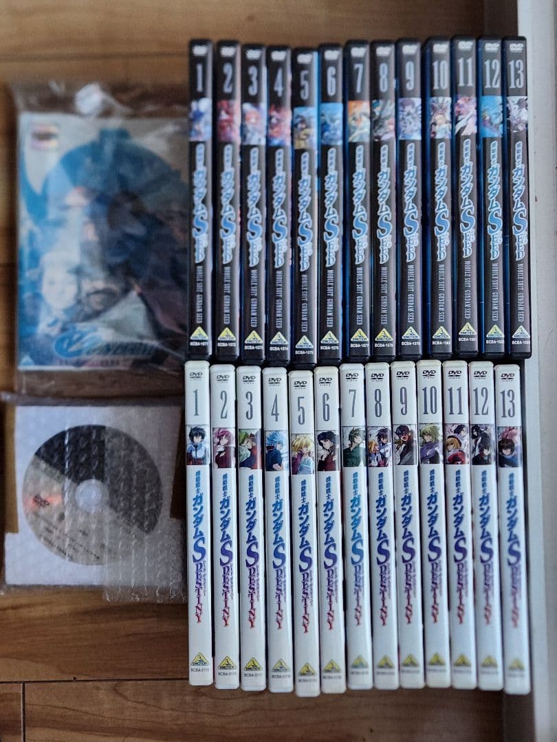 ガンダムSEED,DESTINY, ターンAガンダムDVD 全13巻セット