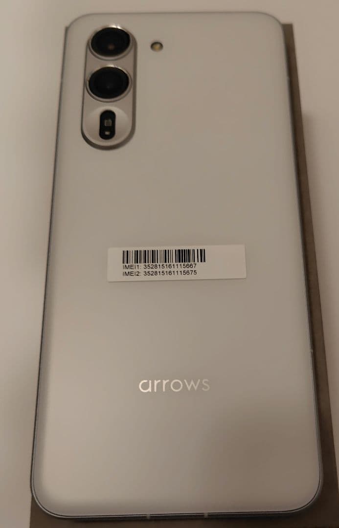 スマートフォン本体 arrows alpha M8