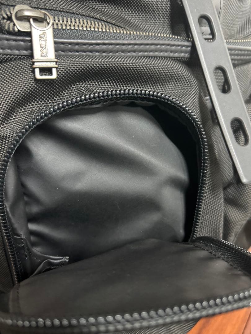 TUMI ロンドンロールトップバックパック