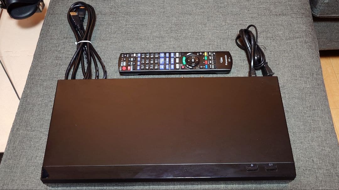 Panasonic DMR-4CS100 ブルーレイレコーダー