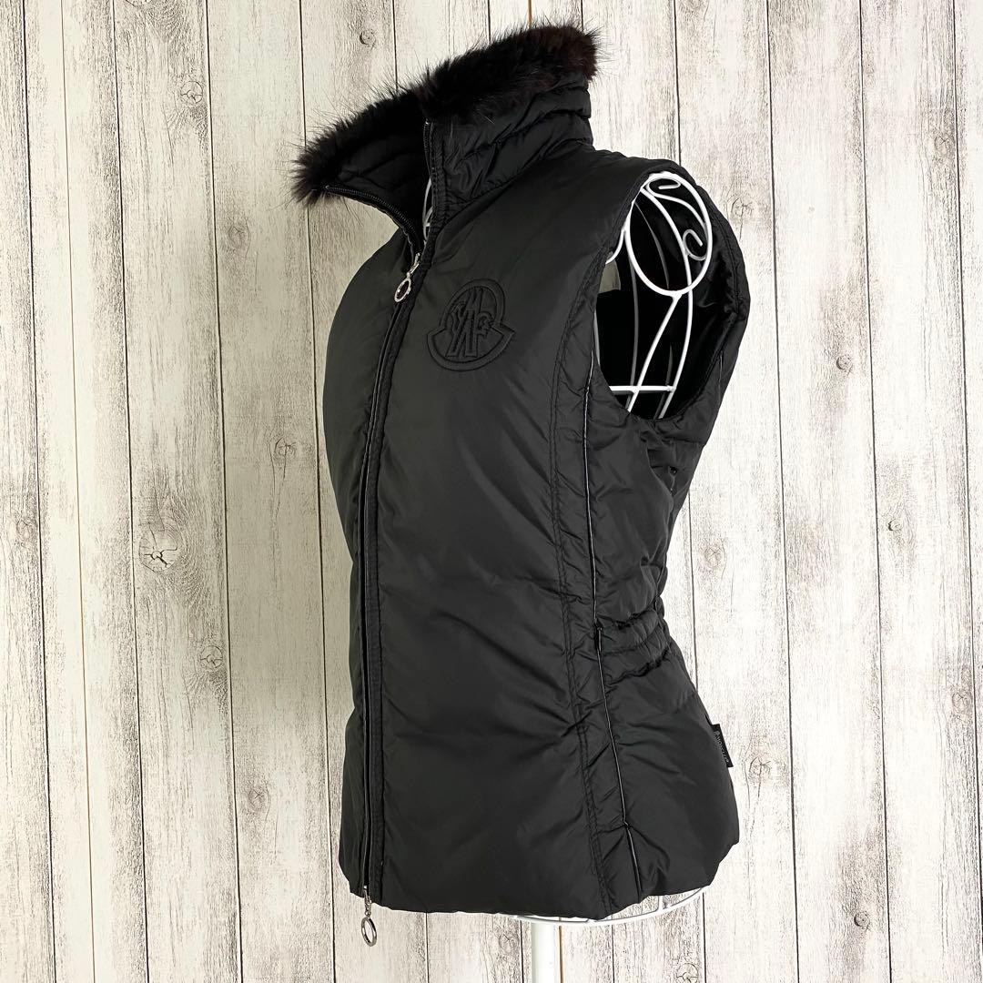 【極美品】モンクレール ダウンベスト ロゴ ナイロン ブラック ノワール S