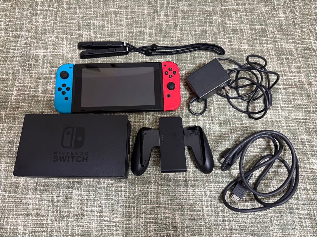 Nintendo Switch 青/赤　本体　付属品付き