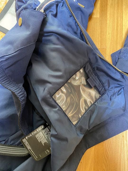 Burton スノボーウエア